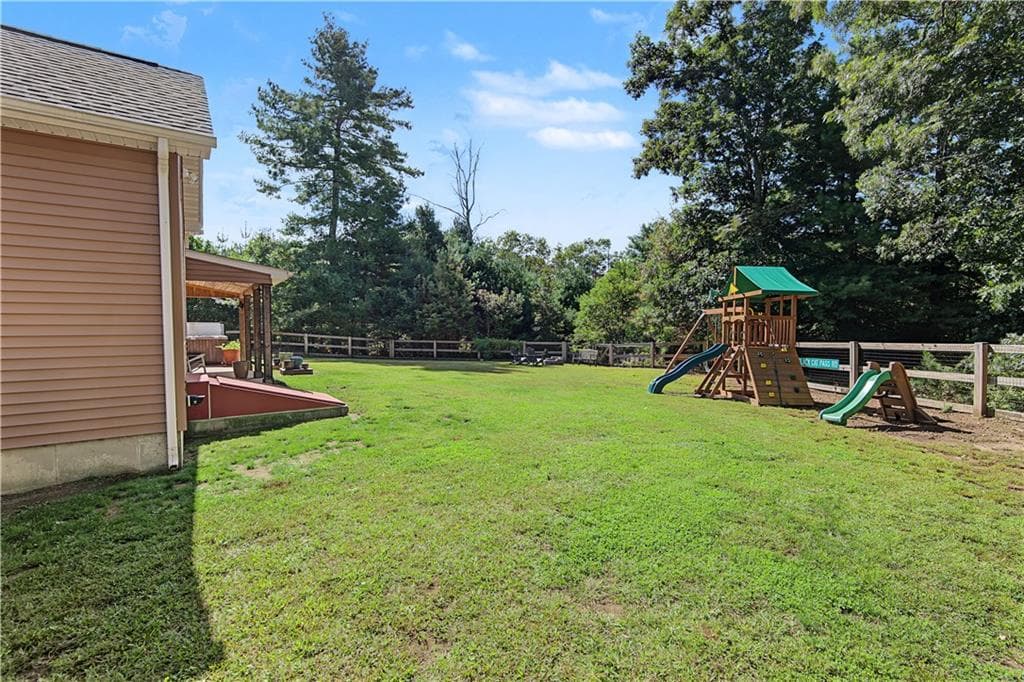 Single Family Residence at 38 Small Pox Trail, Richmond, photo 37 of 40