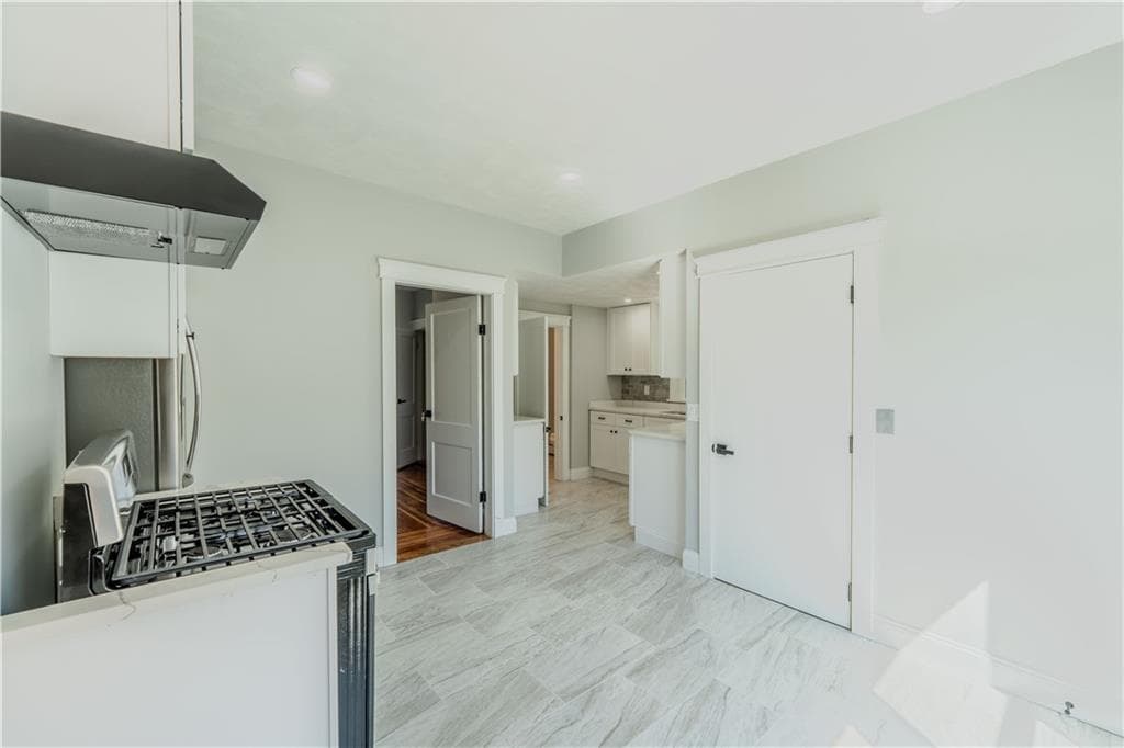Multi Family at 31 Bowdoin Street, Providence, photo 6 of 28