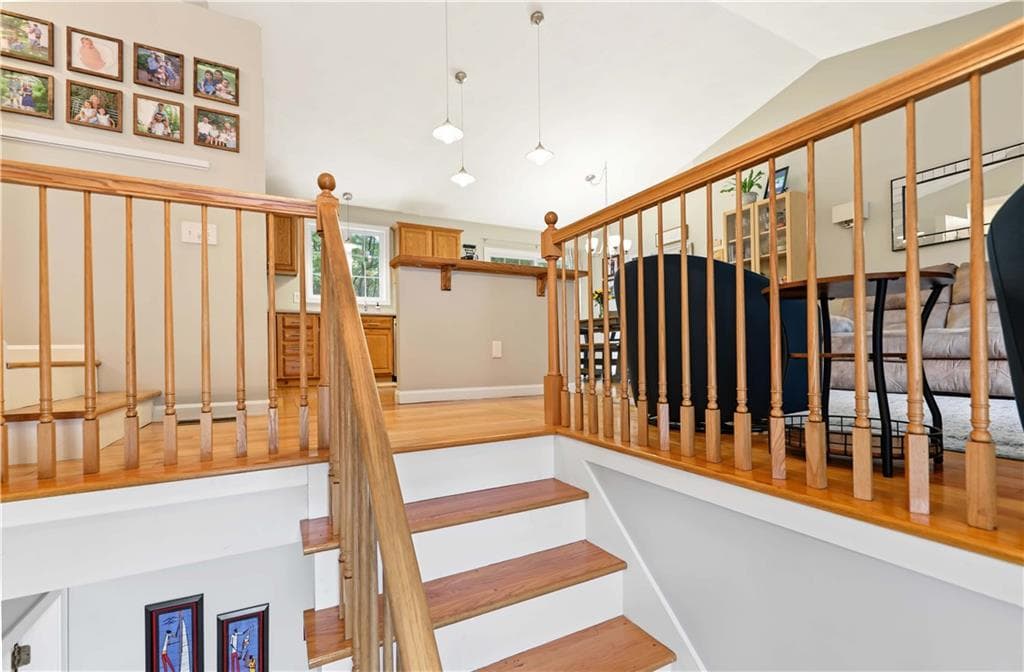 Single Family Residence at 84 Red Maple Terrace, North Kingstown, photo 6 of 40