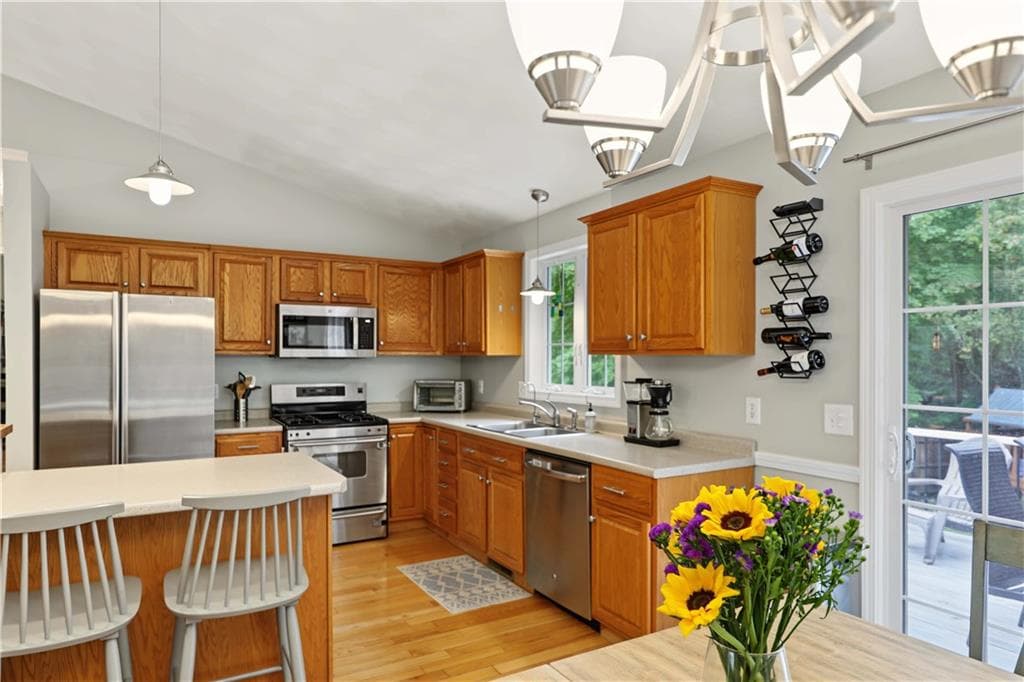 Single Family Residence at 84 Red Maple Terrace, North Kingstown, photo 13 of 40