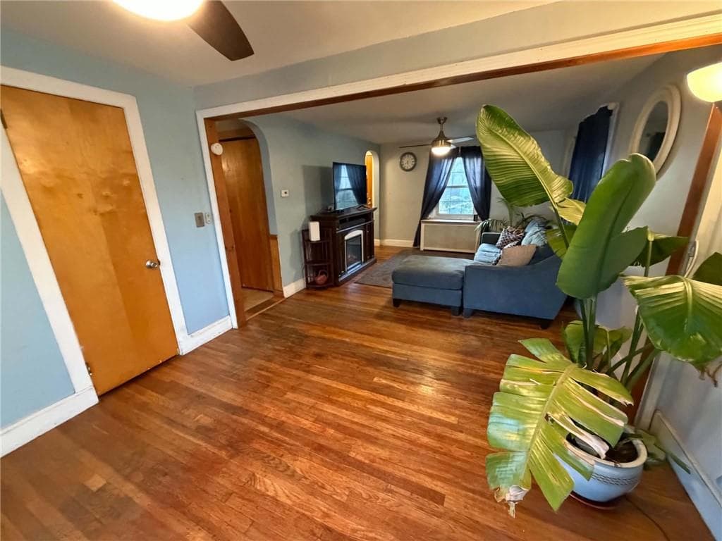 Single Family Residence at 110 Park View Boulevard, Cranston, photo 11 of 30