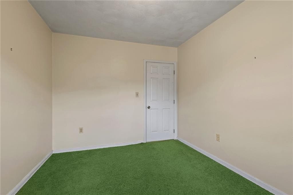 Single Family Residence at 5 Kimberly Ann Drive, Smithfield, photo 33 of 38
