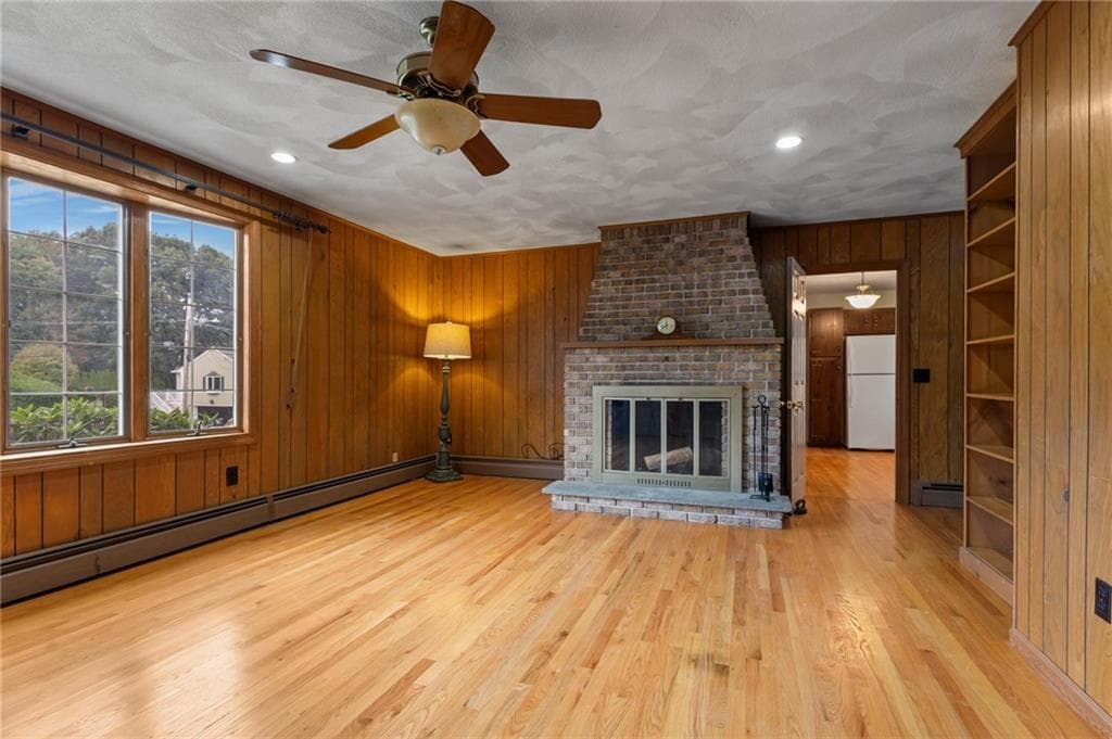 Single Family Residence at 5 Kimberly Ann Drive, Smithfield, photo 14 of 38