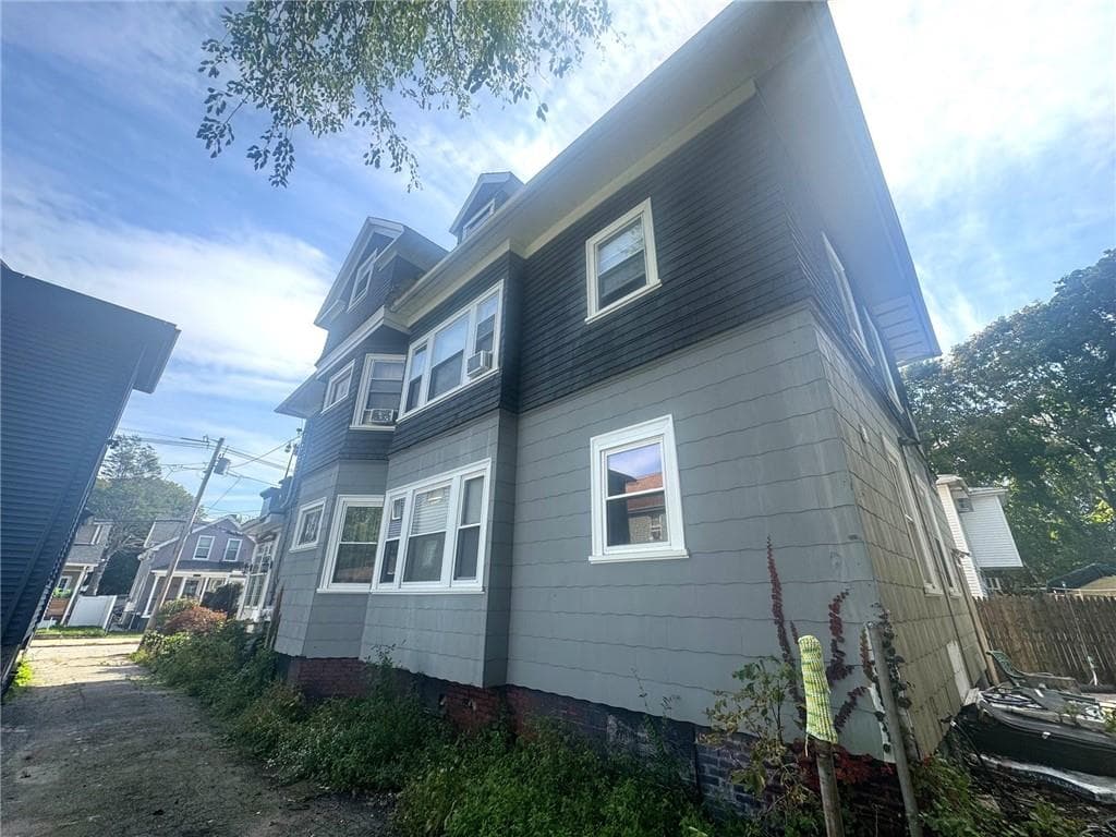Multi Family at 224 226 Unit Street, Providence, photo 6 of 6