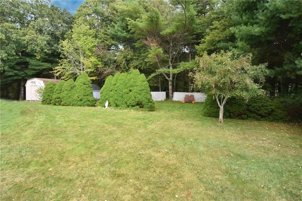 Single Family Residence at 19 Healey Brook Court, South Kingstown, photo 28 of 30