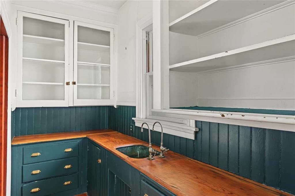Single Family Residence at 71 Bernard Street, Providence, photo 15 of 32