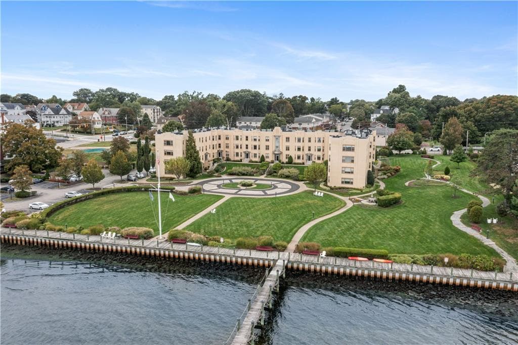 1180 Narragansett Boulevard UNIT F2