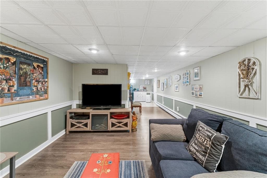 Single Family Residence at 6 Setian Circle, Johnston, photo 16 of 28