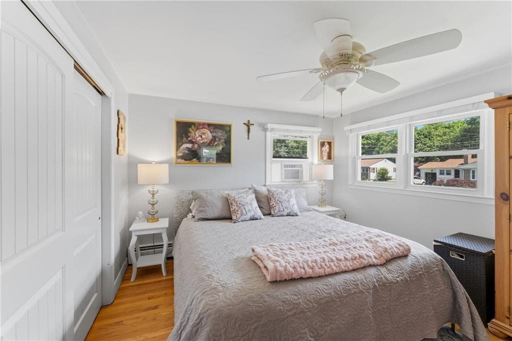 Single Family Residence at 6 Setian Circle, Johnston, photo 9 of 28