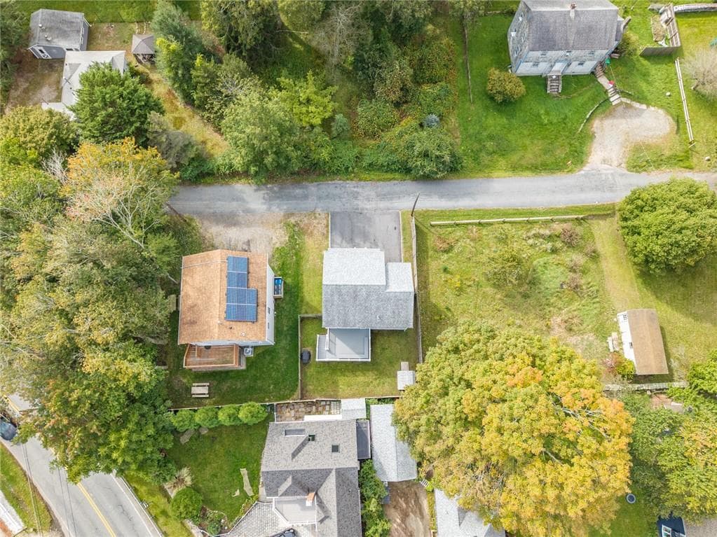 Single Family Residence at 55 Lafayette Avenue, South Kingstown, photo 45 of 47