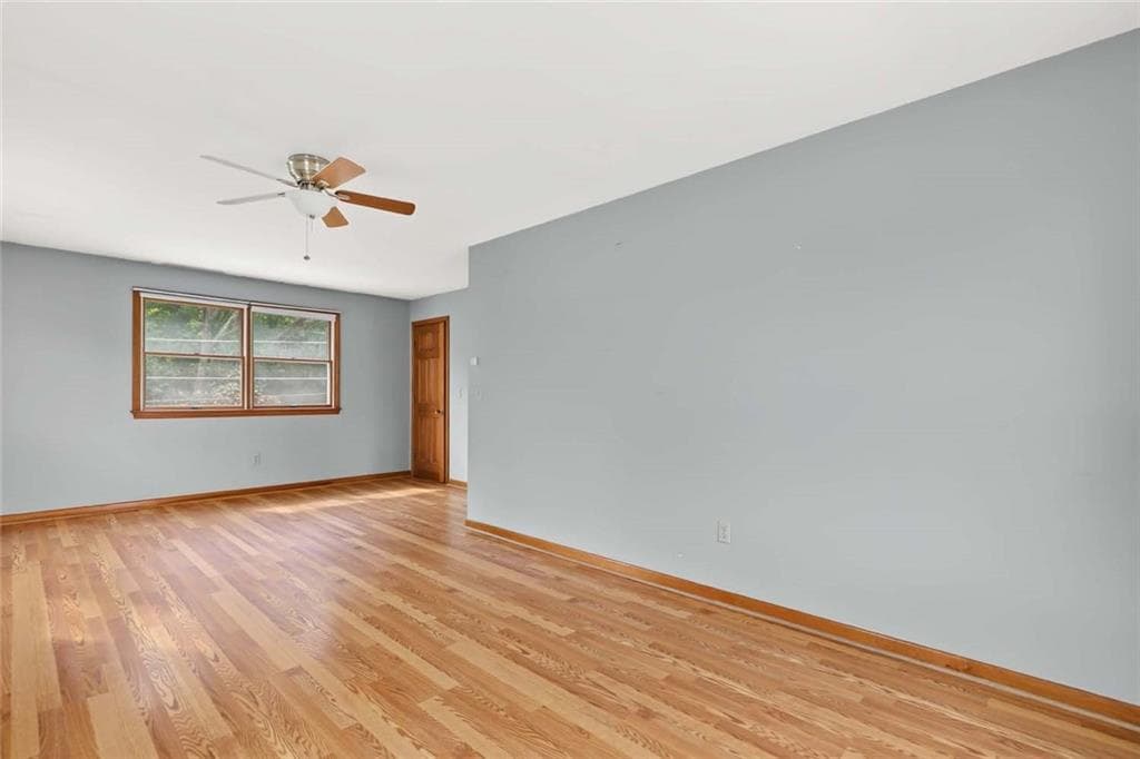 Single Family Residence at 55 Lafayette Avenue, South Kingstown, photo 29 of 47