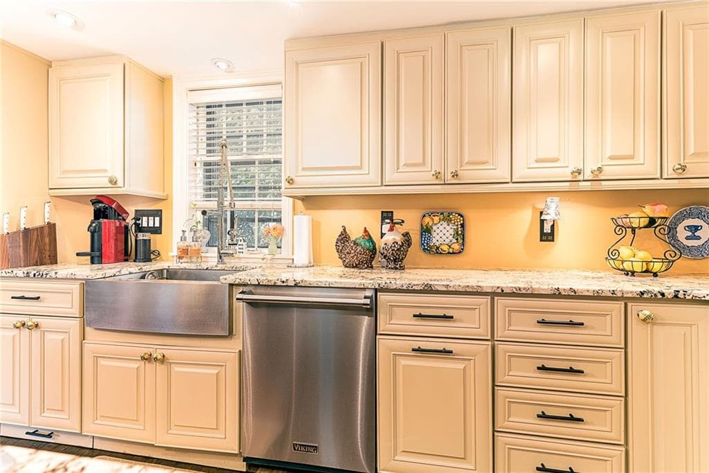 Single Family Residence at 11 Fountain Street, North Kingstown, photo 21 of 50