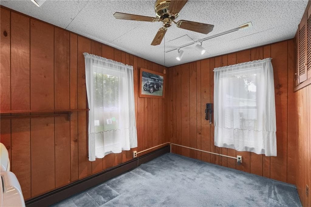 Single Family Residence at 64 Crest Avenue, Warwick, photo 18 of 29
