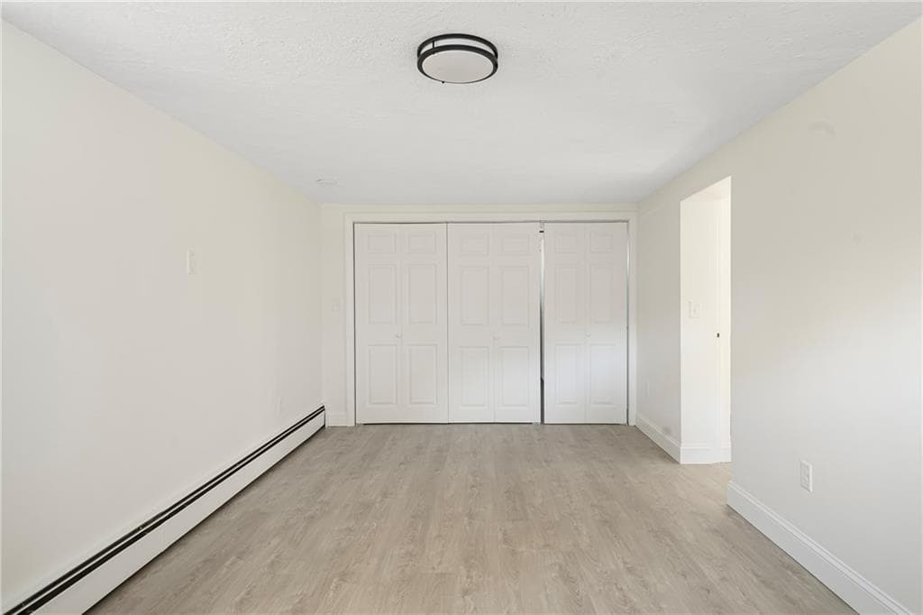 Single Family Residence at 330 Manolla Avenue, Warwick, photo 23 of 32