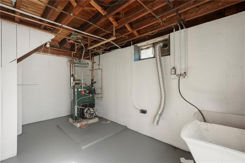 Single Family Residence at 330 Manolla Avenue, Warwick, photo 27 of 32
