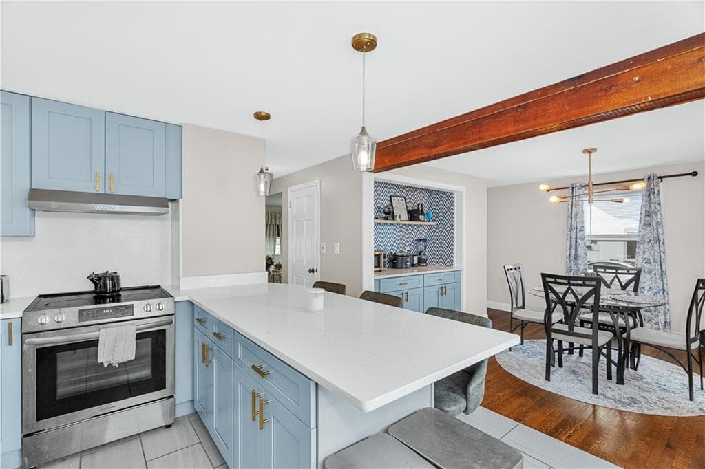 Single Family Residence at 46 Hatherly Street, North Providence, photo 10 of 38