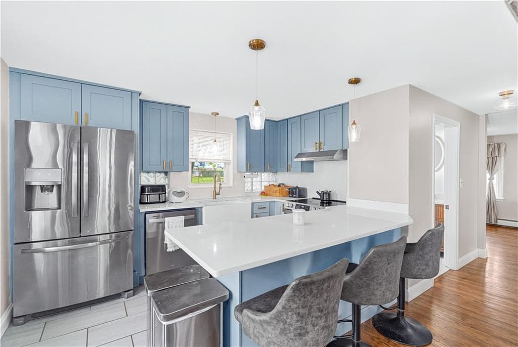 Single Family Residence at 46 Hatherly Street, North Providence, photo 11 of 38