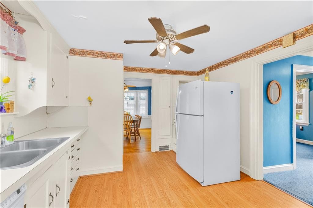 Single Family Residence at 33 linden Avenue, East Providence, photo 20 of 34