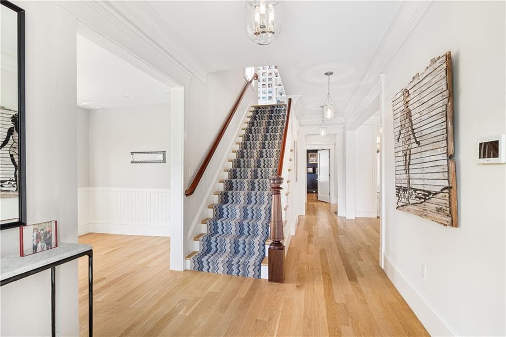 Single Family Residence at 29 Greenough Place, Newport, photo 21 of 41