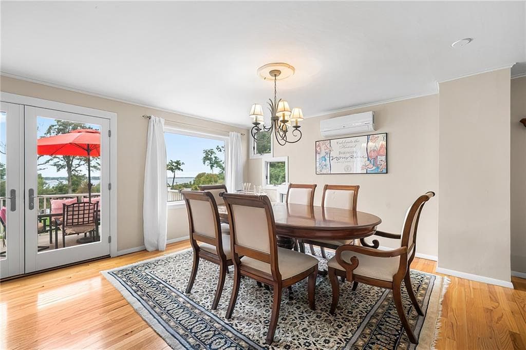 Condominium at 64 Mitchell Street, Portsmouth, photo 12 of 50