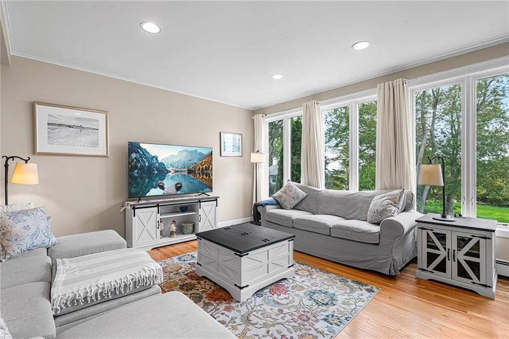 Condominium at 64 Mitchell Street, Portsmouth, photo 5 of 50