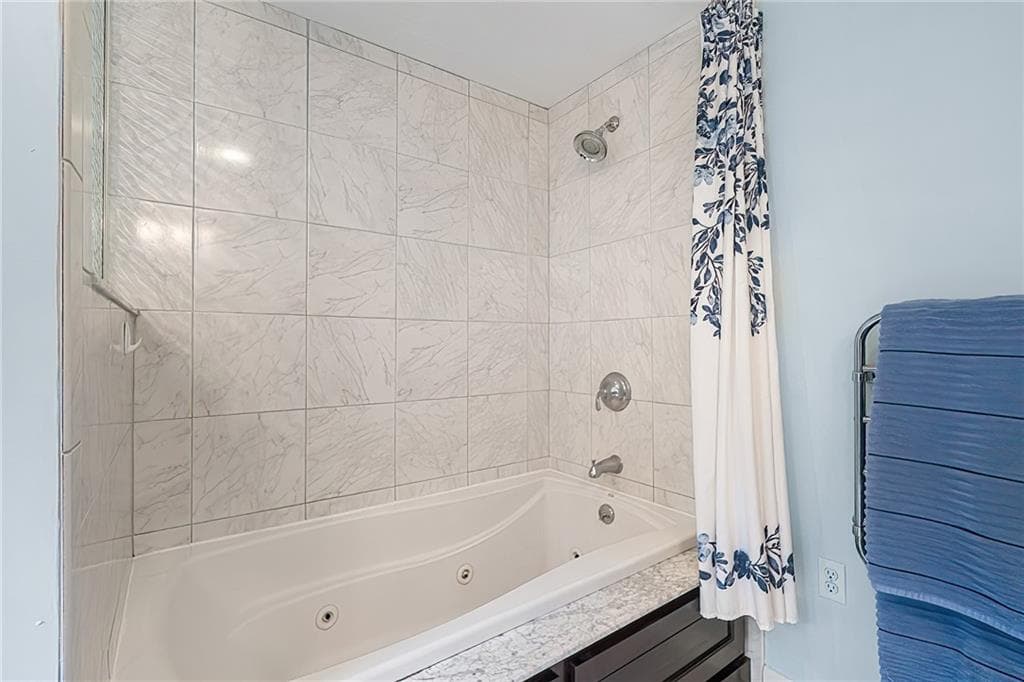 Condominium at 64 Mitchell Street, Portsmouth, photo 20 of 50