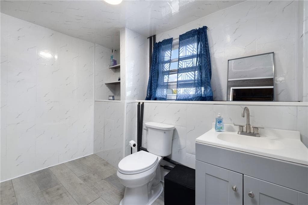 Single Family Residence at 16 Aurelia Drive, Providence, photo 21 of 32