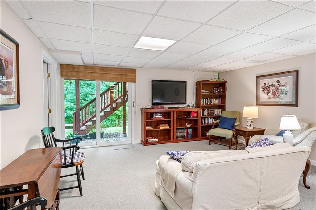 Condominium at 121 Hampton Way, South Kingstown, photo 29 of 44
