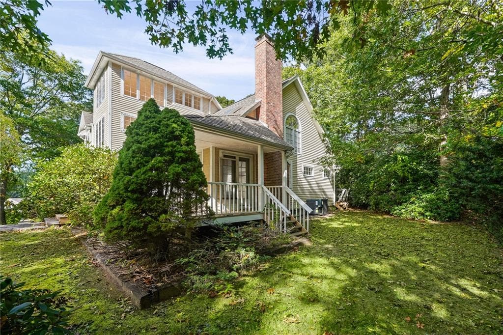 Single Family Residence at 44 Rock Ridge Road, Westerly, photo 3 of 42