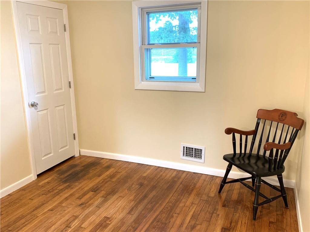 Single Family Residence at 66 Palace Avenue, Warwick, photo 23 of 42