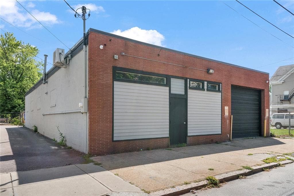 Commercial at 292 Prairie Avenue, Providence, photo 2 of 15
