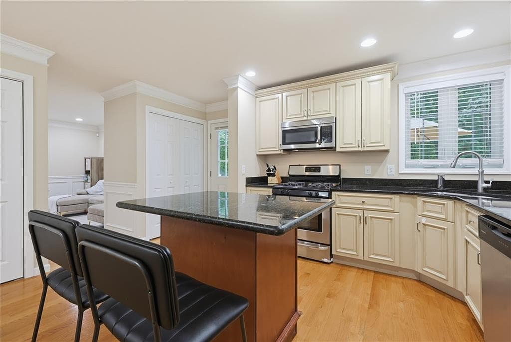 Single Family Residence at 109 Bear Hill Road Road, Cumberland, photo 8 of 31
