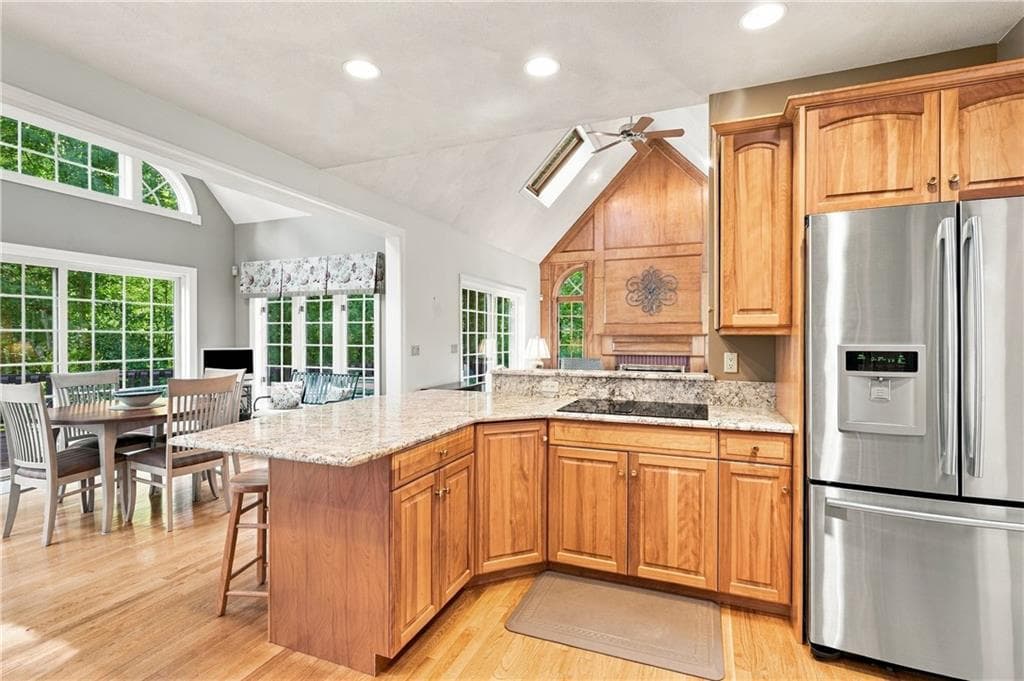 Single Family Residence at 1 Gladding Drive, Cumberland, photo 13 of 45