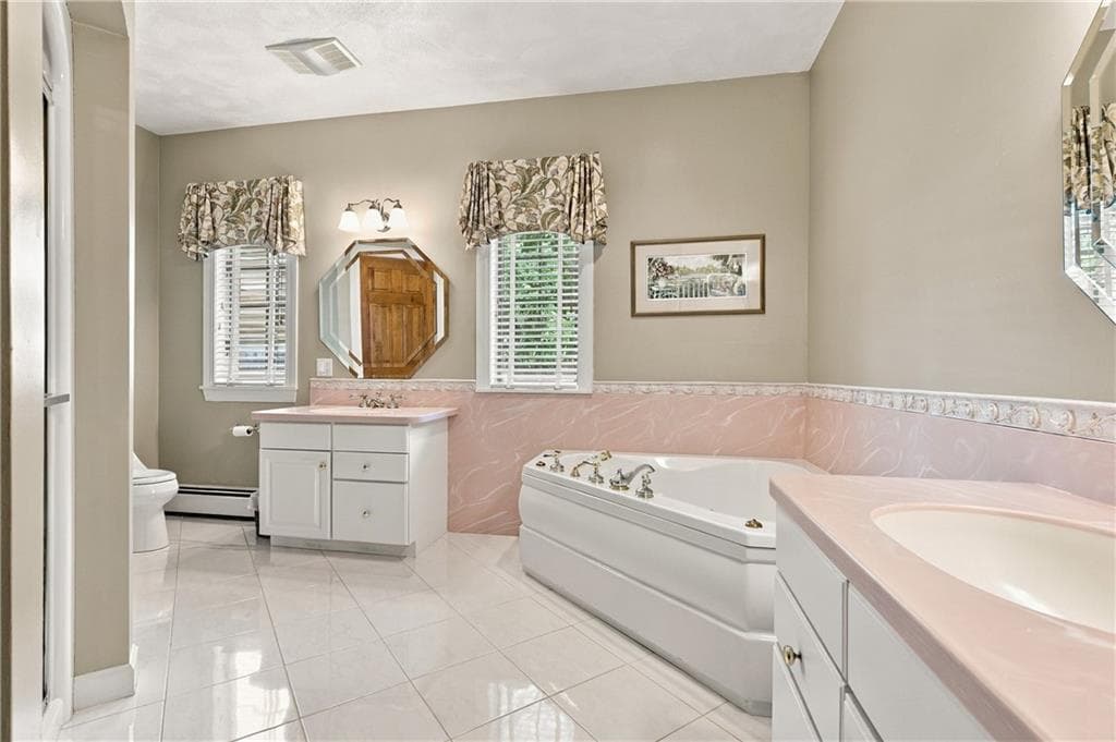 Single Family Residence at 1 Gladding Drive, Cumberland, photo 22 of 45
