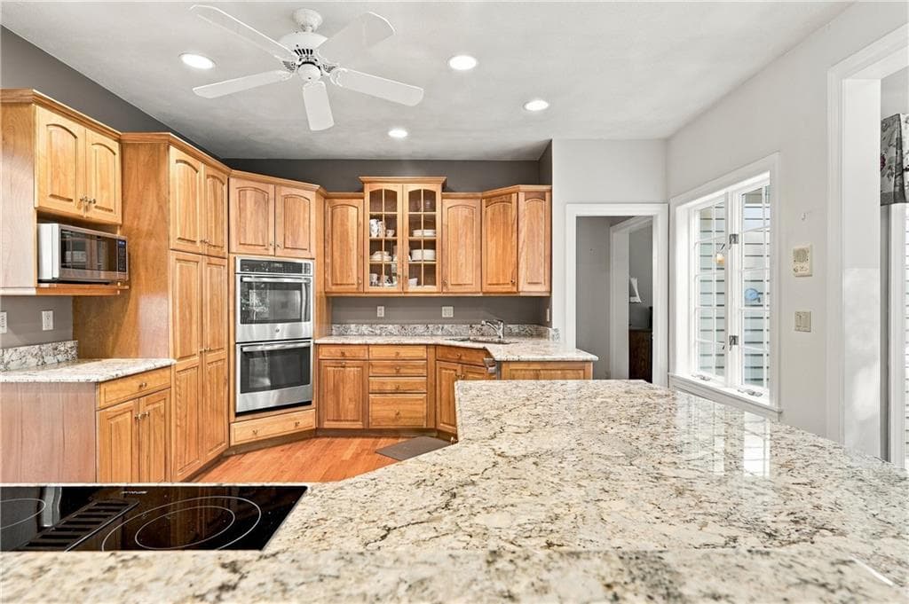 Single Family Residence at 1 Gladding Drive, Cumberland, photo 14 of 45