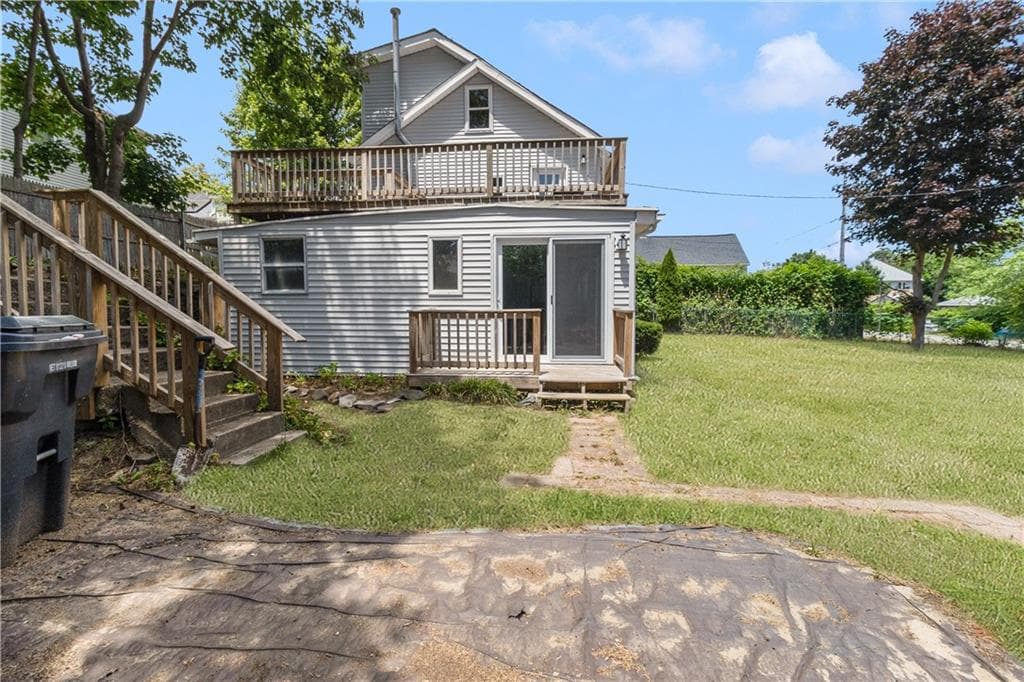 Single Family Residence at 155 Stanton Avenue, East Providence, photo 4 of 22