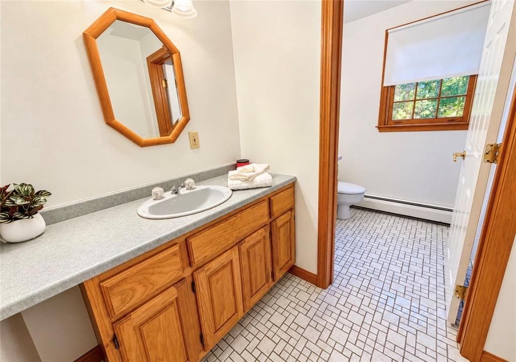 Single Family Residence at 8 Woodcrest Drive, Cumberland, photo 26 of 40