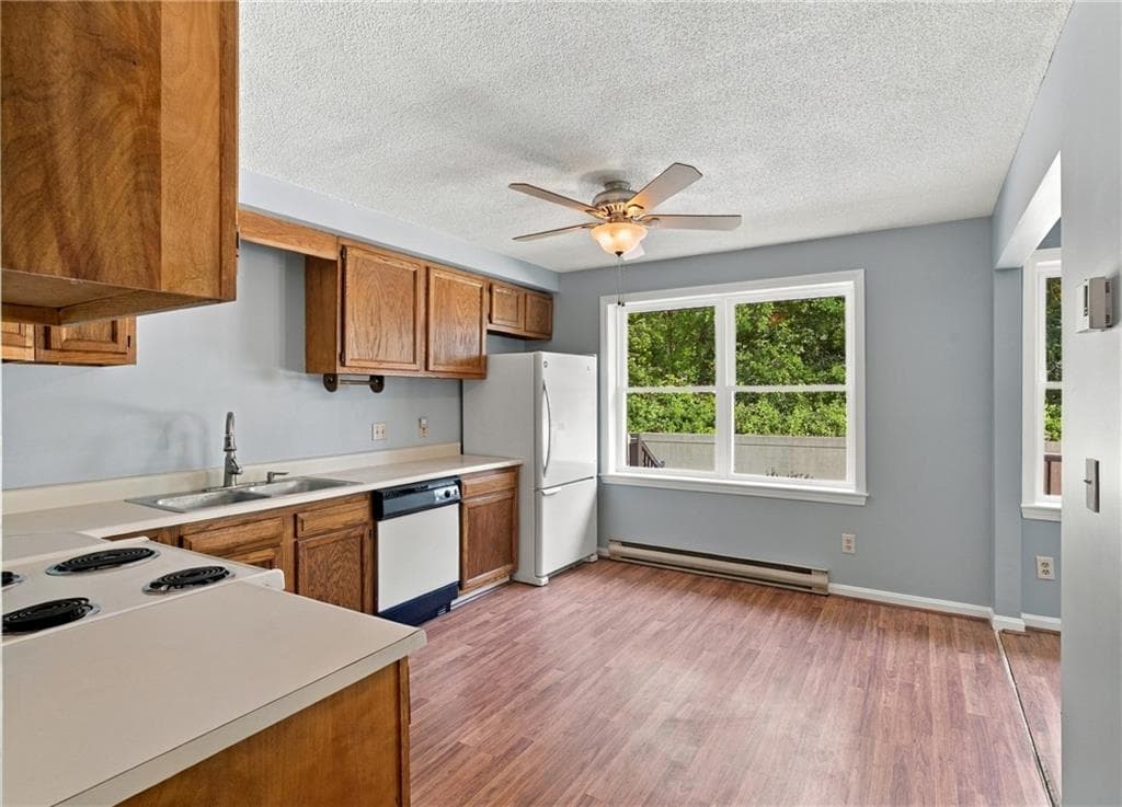 Condominium at 200 Post Road UNIT 618, Warwick, photo 12 of 25