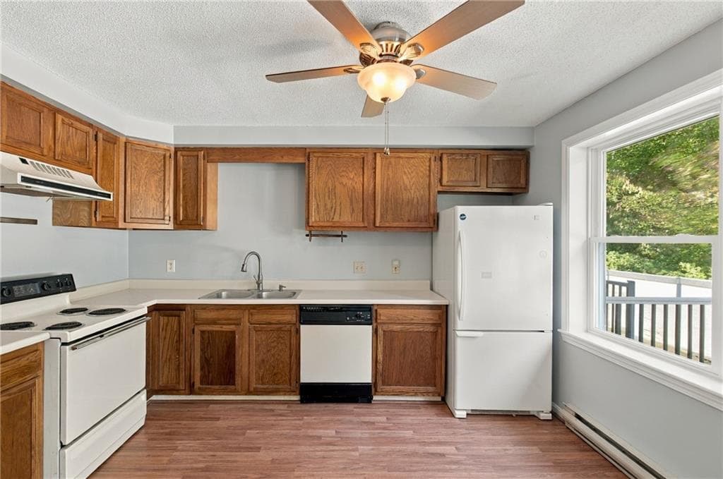 Condominium at 200 Post Road UNIT 618, Warwick, photo 8 of 25