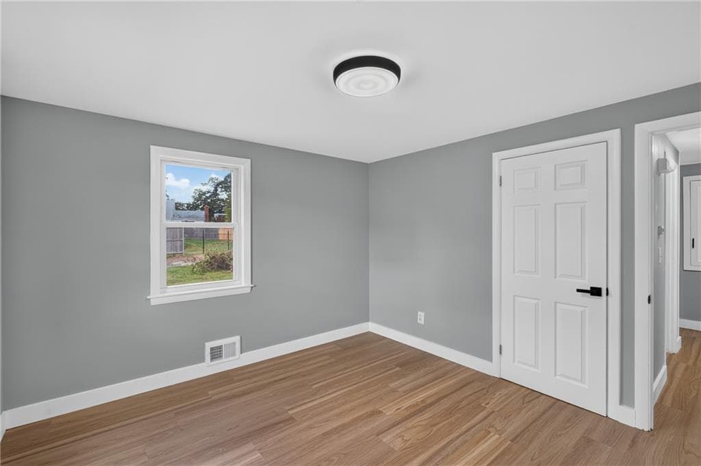 Single Family Residence at 59 Graybar Road, Warwick, photo 24 of 28