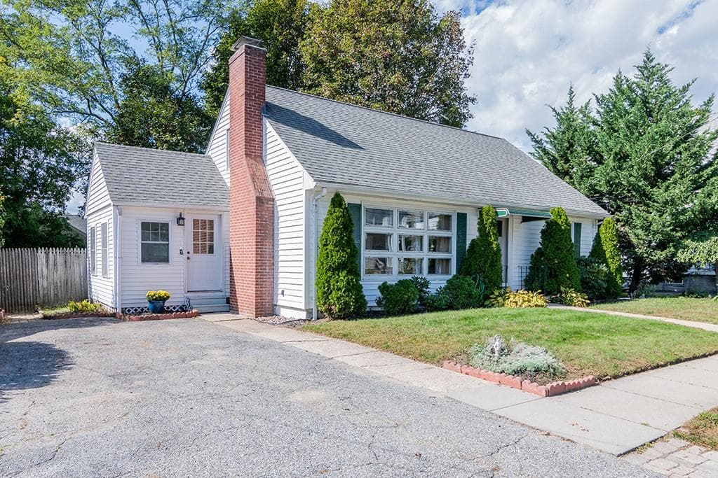 Single Family Residence at 117 Forest Avenue, Cranston, photo 2 of 21