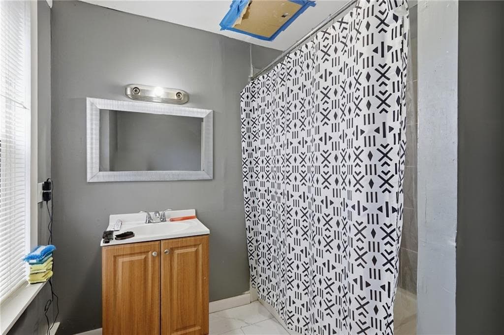 Multi Family at 18 20 Stone Street, Providence, photo 9 of 42