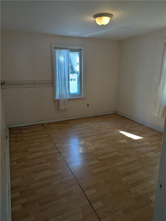 Single Family Residence at 23 Harmony Court, Warwick, photo 8 of 28