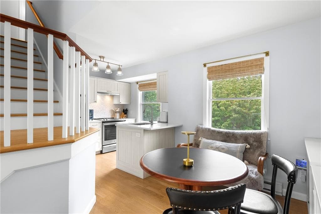 Condominium at 364 Bellevue Avenue UNIT D7, Newport, photo 3 of 35