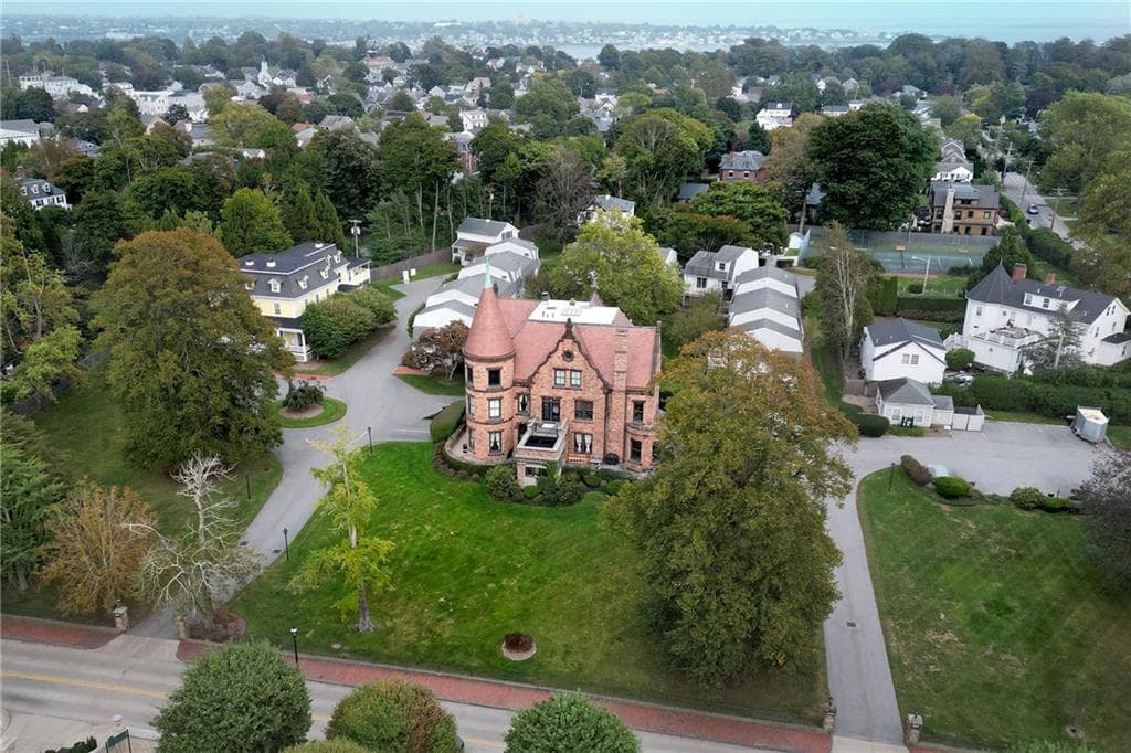 Condominium at 364 Bellevue Avenue UNIT D7, Newport, photo 32 of 35