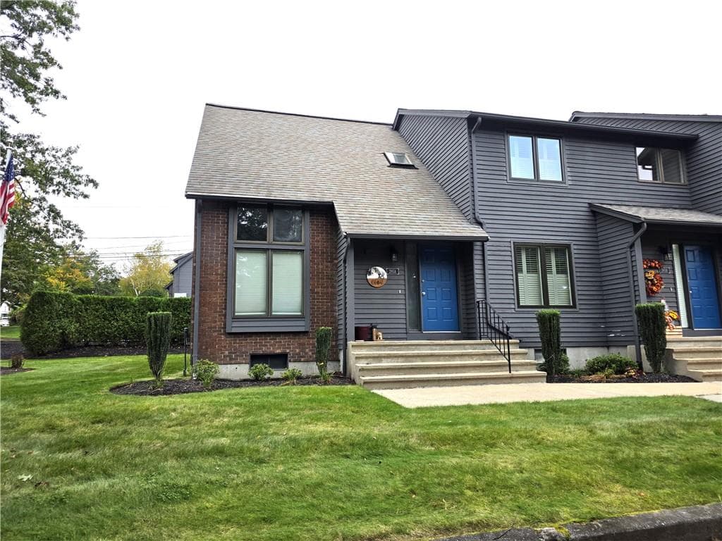 Condominium at 285 Scituate Avenue UNIT A, Cranston, photo 2 of 25