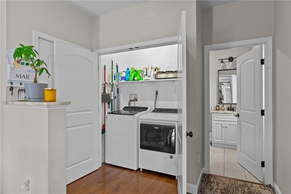 Single Family Residence at 132 Theresa Marie Avenue, Woonsocket, photo 14 of 33
