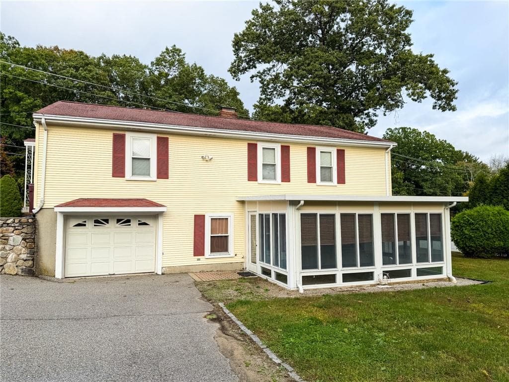 Single Family Residence at 411 Mendon Road, Woonsocket, photo 2 of 31