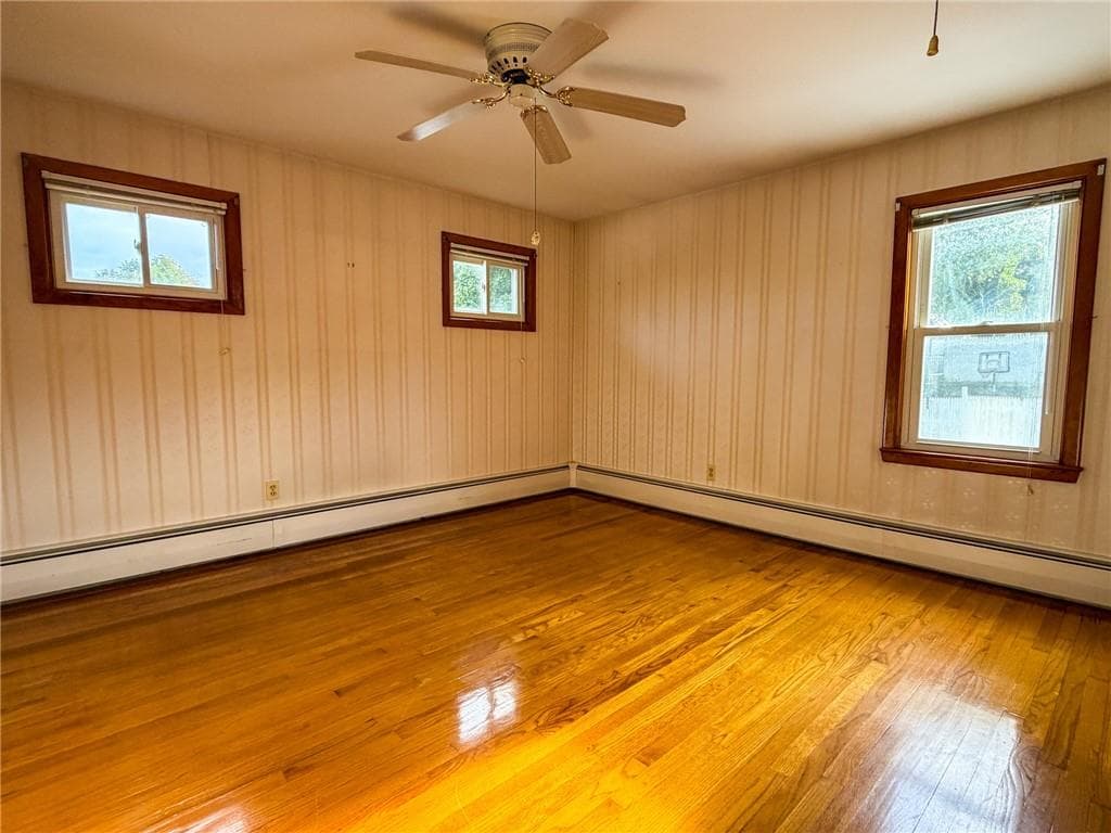 Single Family Residence at 411 Mendon Road, Woonsocket, photo 12 of 31