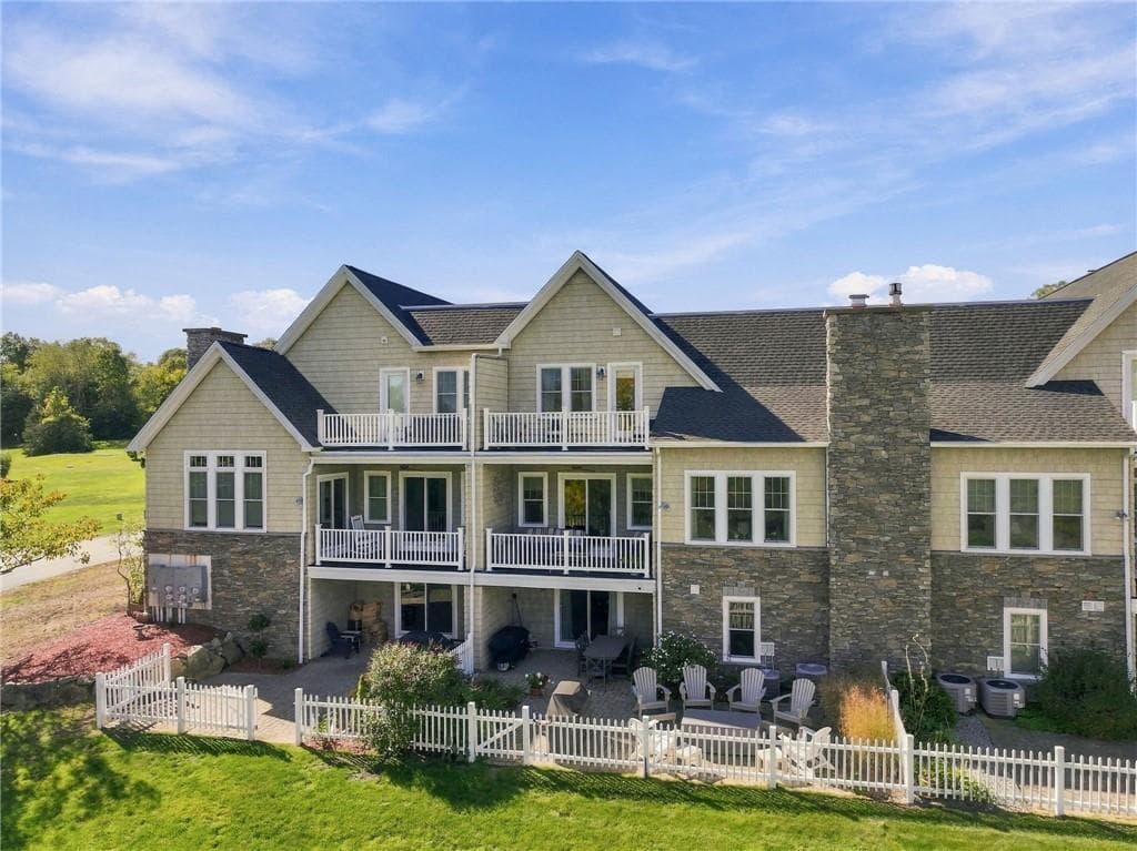 Condominium at 3 Spy Glass Circle UNIT C, Hopkinton, photo 2 of 50